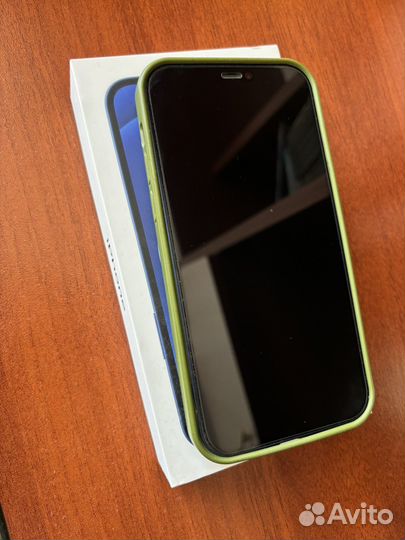 iPhone 12, 64 ГБ