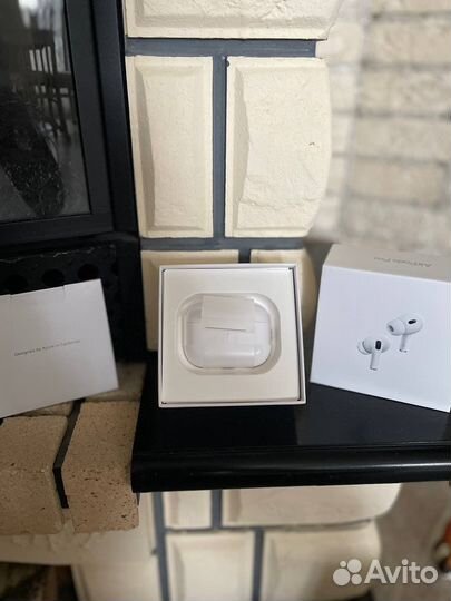 Airpods pro 2 поколение 2022