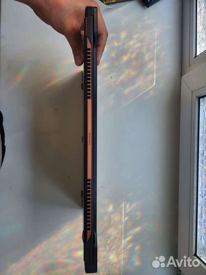 Asus Zephyrus s17 GX701GV-EV005T