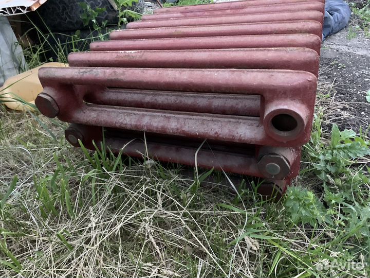 Батарея чугунная новая по 7 секций