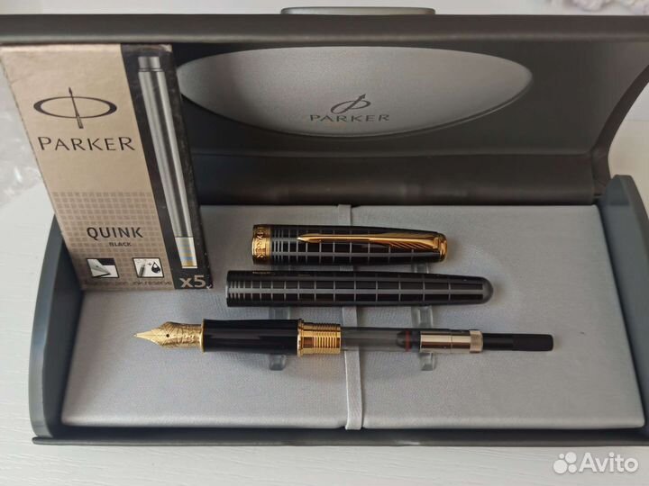 Ручка перьев. Parker Sonnet Dark Grey Laquer