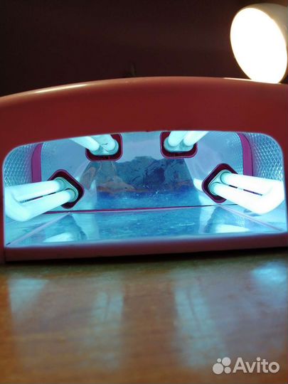 Лампа для ногтей