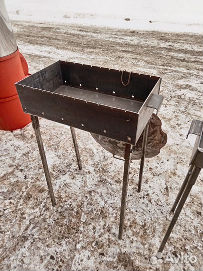 Мангал на съёмных ножках