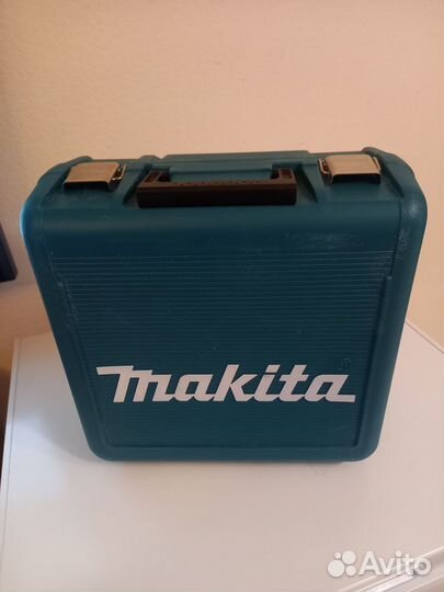 Фрезер сетевой makita RP 0900 K
