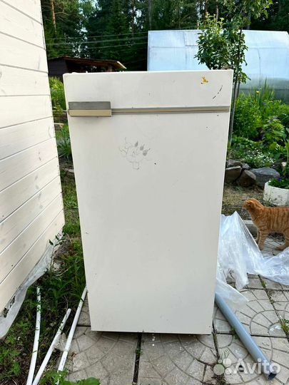 Холодильник бу маленький Бирюса 3