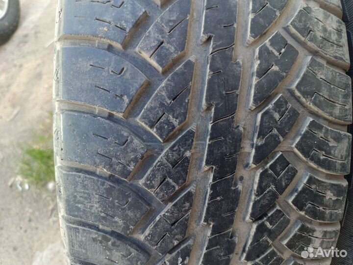 Cooper Discoverer H/T 235/65 R17