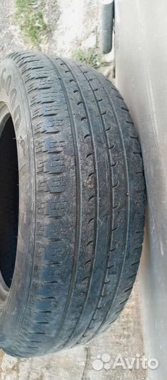 Goodyear EfficientGrip 225/65 R17
