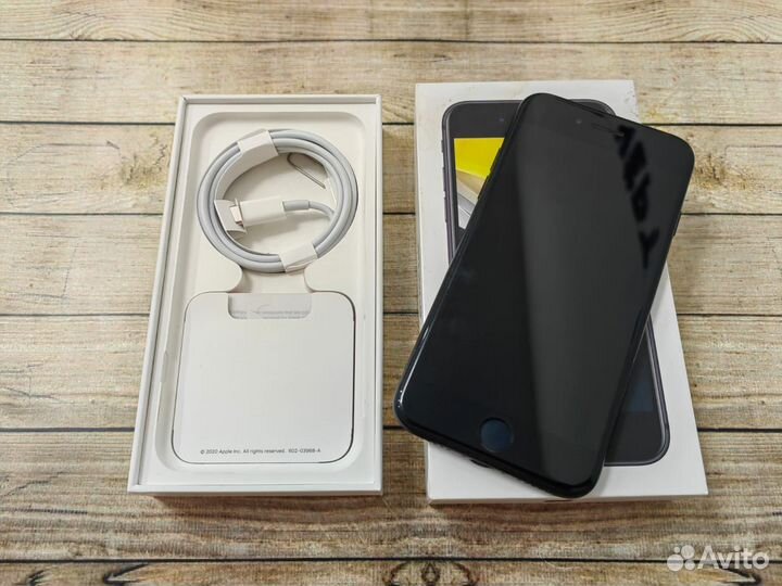 iPhone SE (2020), 64 ГБ