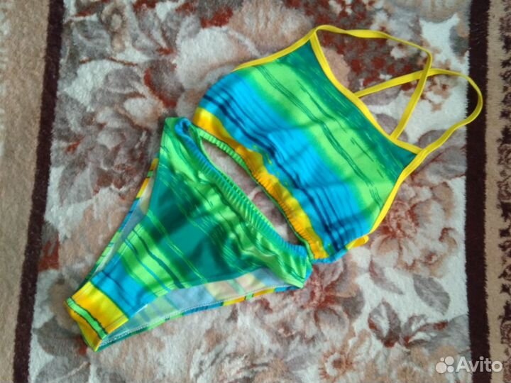 Купальник на девочку