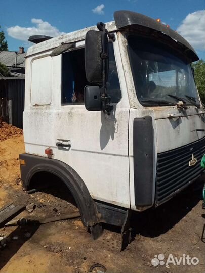 Кабина маз со спальником