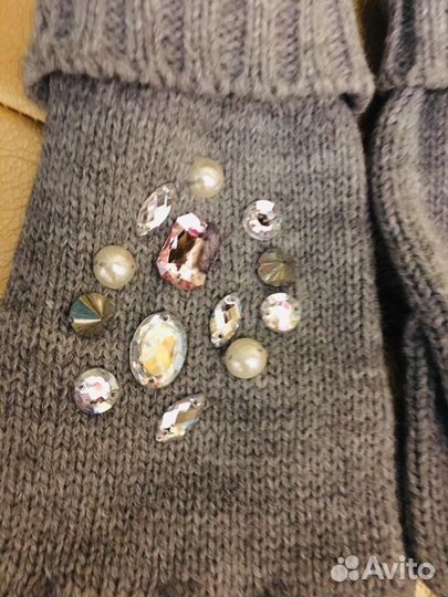 Перчатки новые со стразами