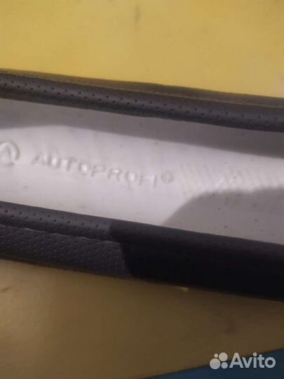 Оплетка (накладка) на руль