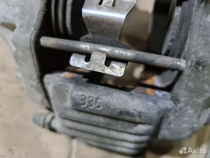 Супорта передние Mercedes W221