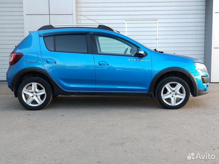 Renault Sandero Stepway 1.6 AT, 2016, 123 456 км