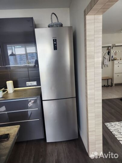 Холодильник haier