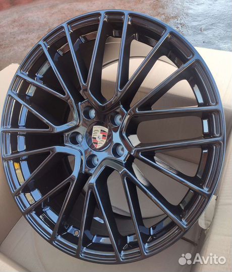 Шины диски и колеса на porsche cayenne lll r21