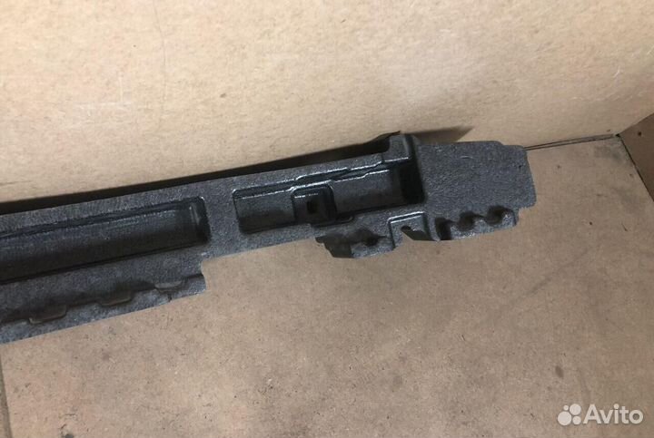 Абсорбер переднего бампера Hyundai Solaris 2