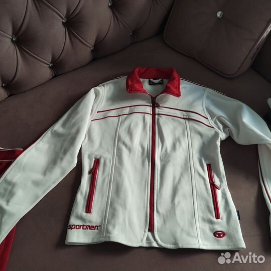 Спортивный костюм женский