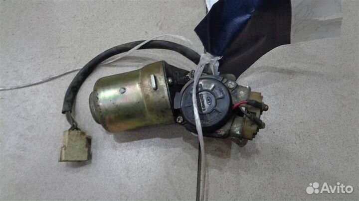 Моторчик стеклоочистителя передний VAZ Niva 2121