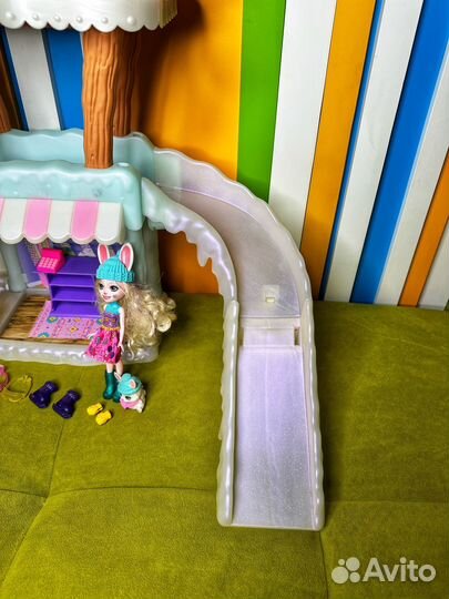 Зимнее шале enchantimals