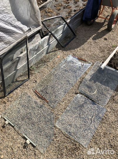 Стекло ваз 2104