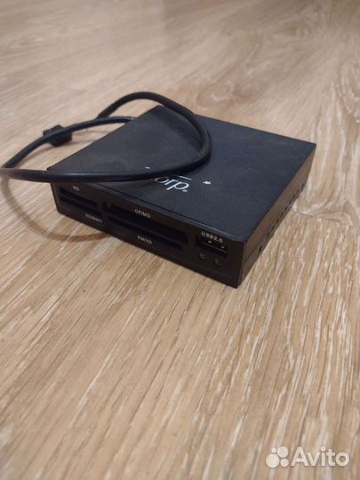 Два картридера