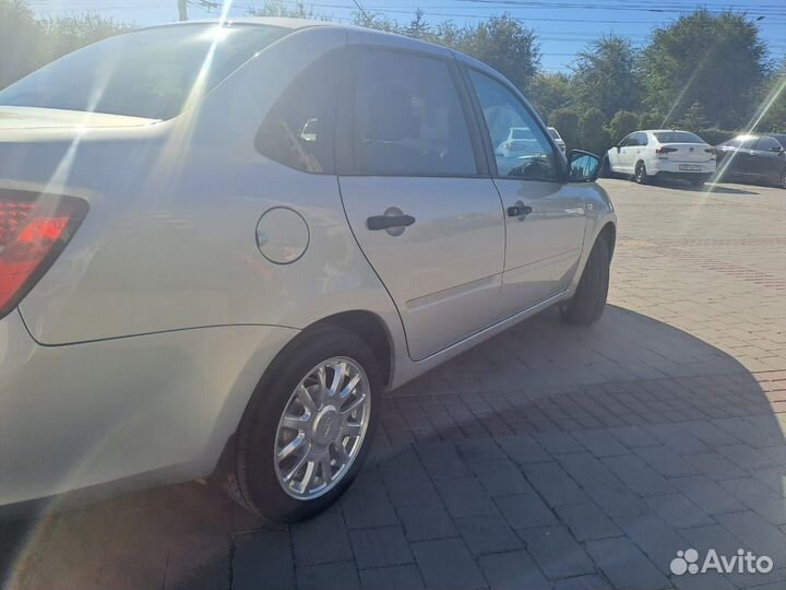 LADA Granta 1.6 МТ, 2019, 122 000 км