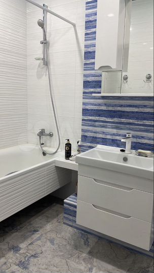 3-к. квартира, 97 м², 6/10 эт.