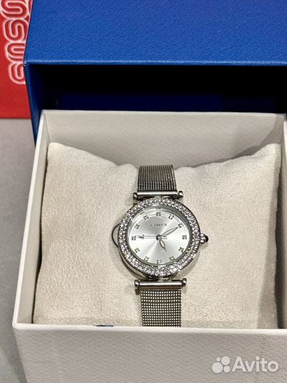 Часы женские новые