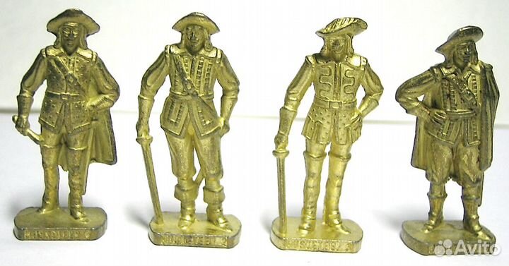 Киндер - солдатики