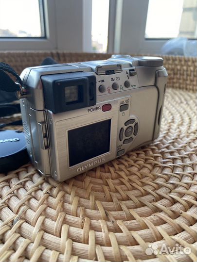 Цифровой фотоаппарат olympus