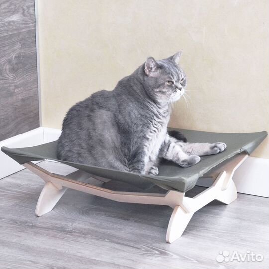 Гамак-лежанка для кошек и собак мелких пород