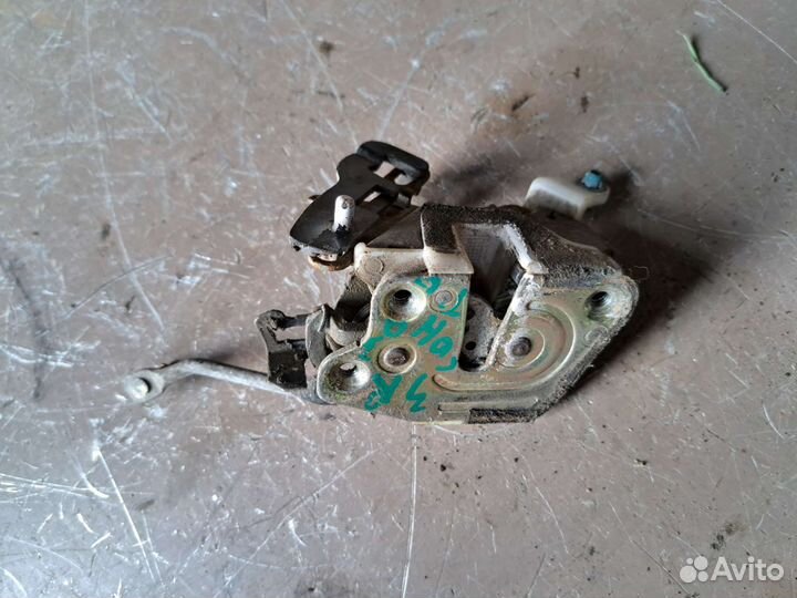 Замок двери задний правый Hyundai Sonata 3