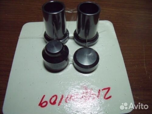 Гайки для родстера BRP Spyder 219400109