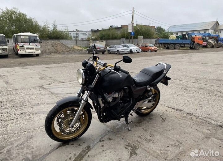 Honda cb 400 sf vtec1
