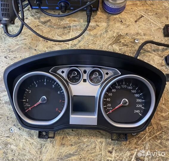 Приборная панель Ford Focus 2/C-max/Kuga 1