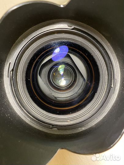 Объектив Canon EF 28mm f/1.8 USM с блендой