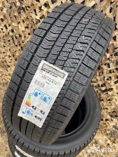 Bridgestone Blizzak Ice 245/45 R18 96S