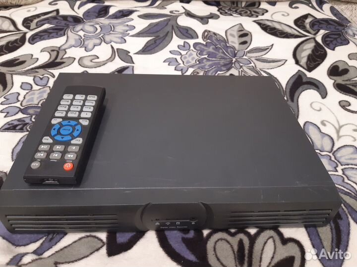 Регистратор для видеонаблюдения на 8 камер