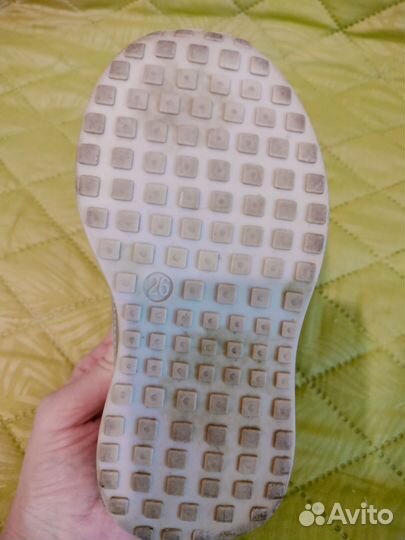 Кроссовки 26 размер