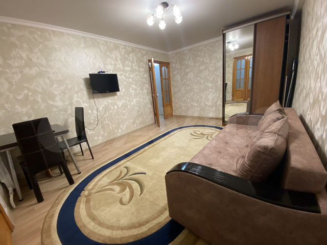 2-к. квартира, 40 м², 1/5 эт.
