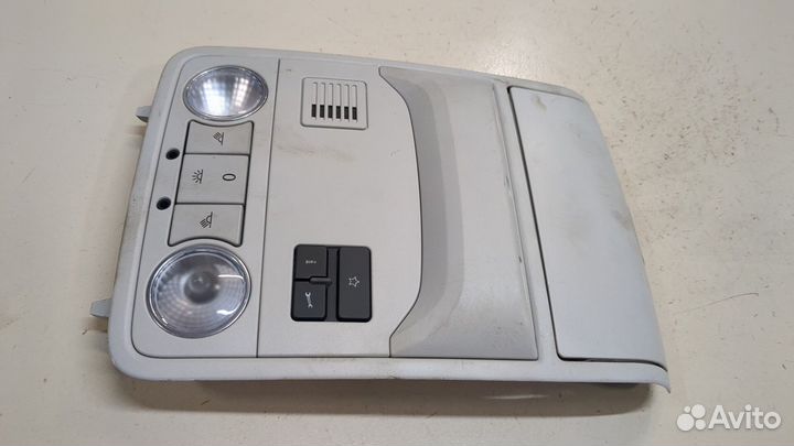 Фонарь салона Volkswagen Tiguan, 2011