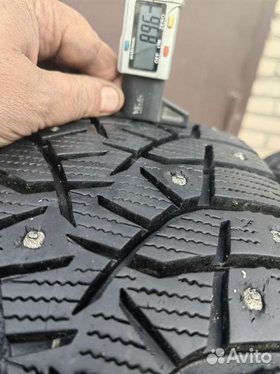 Bridgestone Blizzak Spike-02 205/55 R16 91T