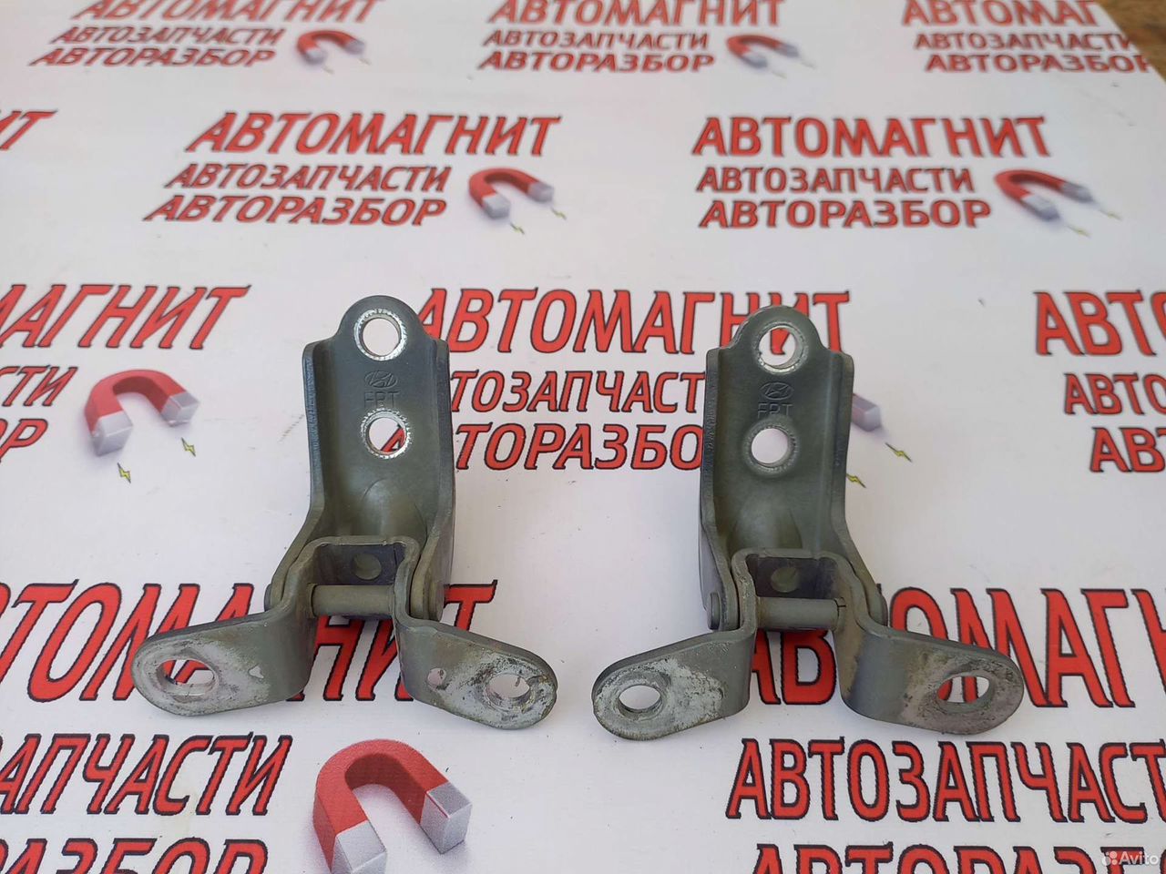 Петля двери передней правой Киа Спортейдж 3 10-15