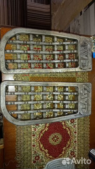 Подножки на кенгурин delica