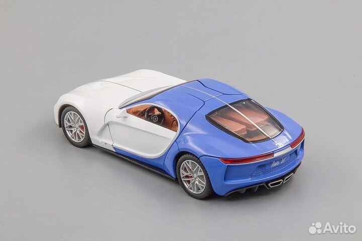 Машинка металлическая Bugatti Atlantic