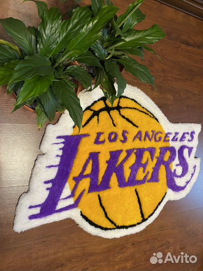 Ковер ручной работы «Lakers»