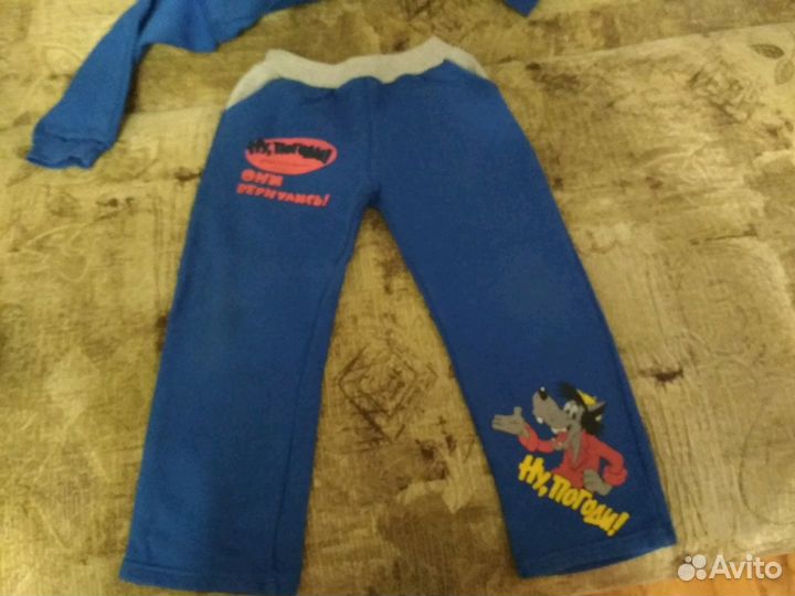 Костюм спортивный