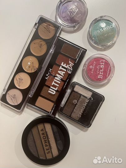 Косметика в ассортименте