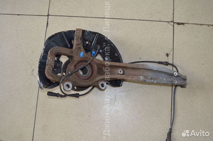 Поворотный кулак передний левый Touareg Audi Q7